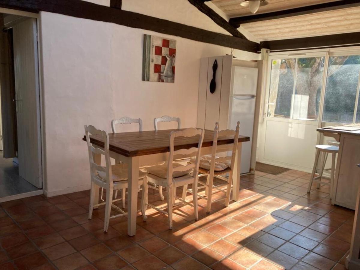 Le Chai Maison De Charme Pour Tribu Joyeuse Le Chateau-d'Oleron Exterior photo